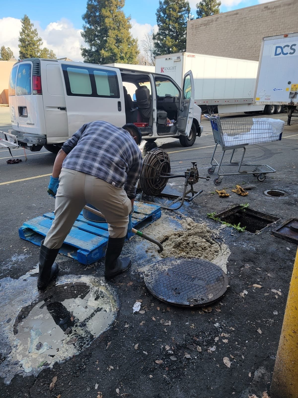 Alejandro's Plumbing (2)